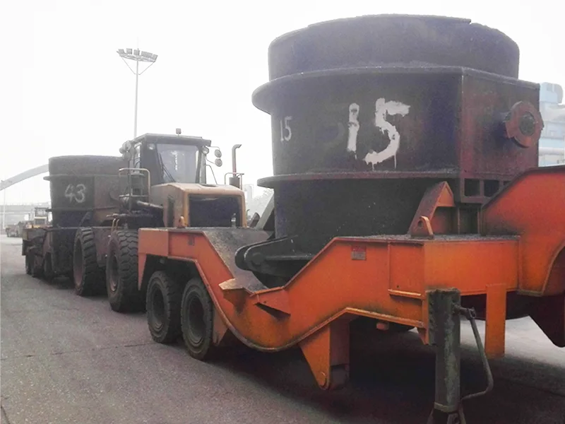 पग्लिएको फलाम लाडल कार